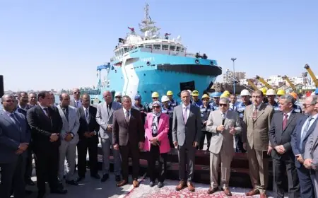 قناة السويس تستعد لانضمام سفينة الخدمات البترولية فخر 1 إلى الأسطول البحري