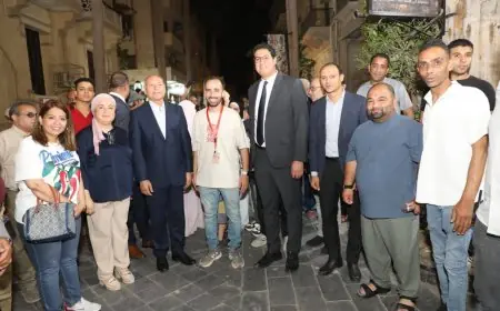 شارع الفن ينبض بالحياة من جديد محافظ القاهرة يتفقد فعاليات وسط البلد وأجواء موسيقية وتراثية تبهر الزوار في قلب العاصمة