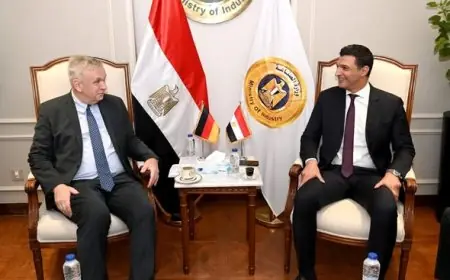 وزير الصناعة وسفير ألمانيا في مصر يناقشان تعزيز التعاون الصناعي بين البلدين