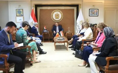وزير التعليم العالي يلتقي بمرشح رومانيا لمنصب الأمين العام للفرانكفونية لتعزيز العلاقات الدولية في مجال التعليم