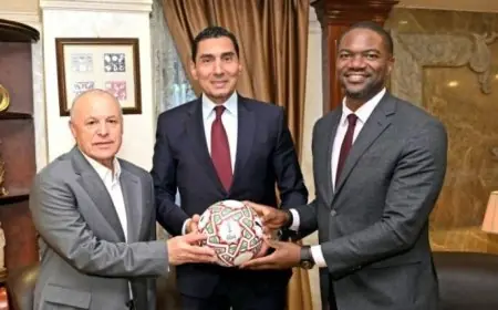 وزير الرياضة يناقش مع أمين عام الكاف وأبو ريدة مستقبل كرة القدم الأفريقية ومقر الاتحاد الجديد