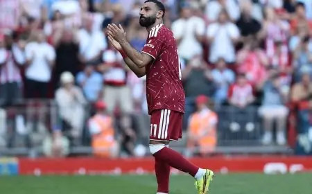 صديق محمد صلاح يتوقع عودته المحتملة إلى ليفربول ووكيله يشعل الجدل