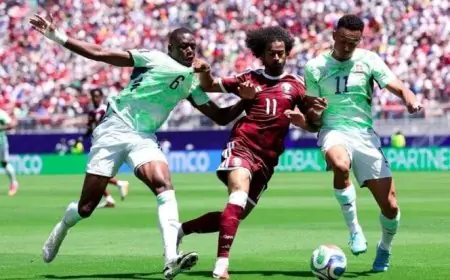 «شعور عميق بالألم وقلة الذكاء».. تعليق مؤثر من مدرب سويسرا بعد التعادل مع قطر في كأس العالم 2026