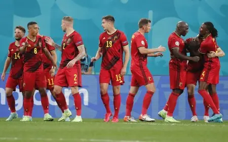 غياب مدافع بلجيكا يثير التساؤلات قبل المواجهة الحاسمة ضد مصر في انطلاقة المونديال