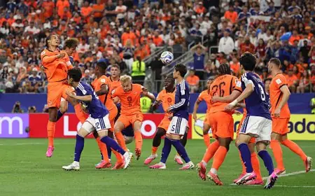 تعادل مثير بين منتخب هولندا واليابان بهدفين في المونديال
