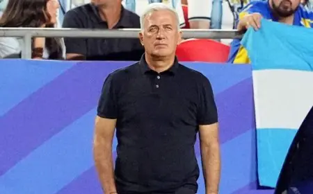 بيتكوفيتش مدرب منتخب الجزائر يشيد بليونيل ميسي ويصفه باللاعب الخارق والمبدع