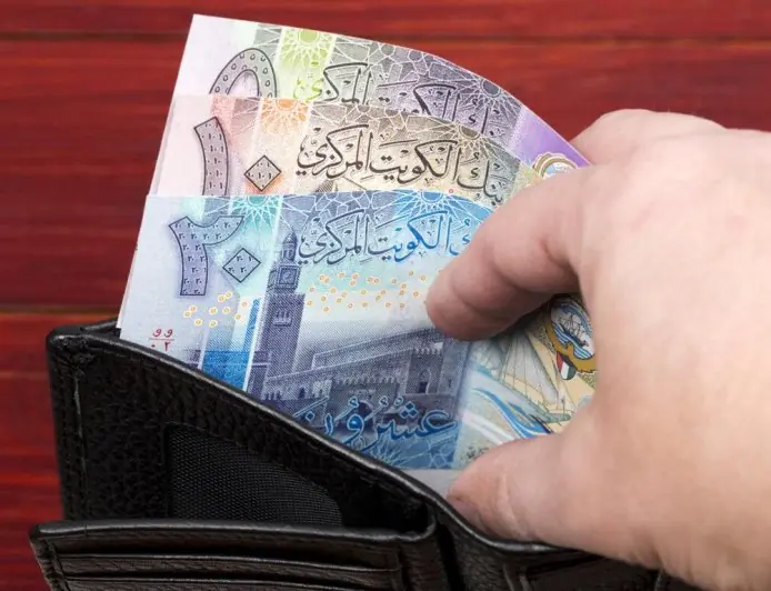 كم سجل الدينار الكويتي اليوم أمام الجنيه المصري في البنوك