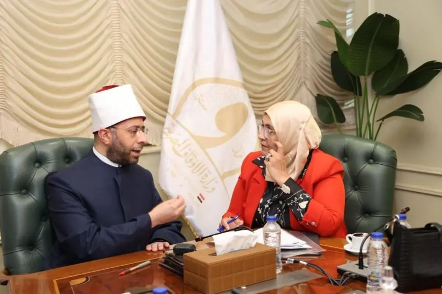 وزير الأوقاف يلتقي النواب لبحث احتياجات المواطنين وتعزيز الخدمات العامة