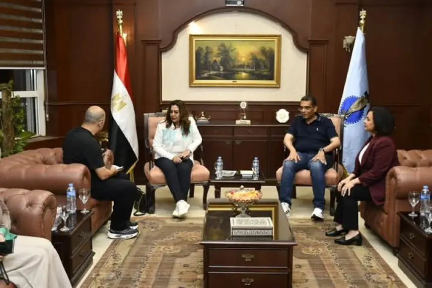 وزيرة التنمية المحلية تبحث تحسين نظام المخلفات والخدمات البيئية مع محافظ البحر الأحمر