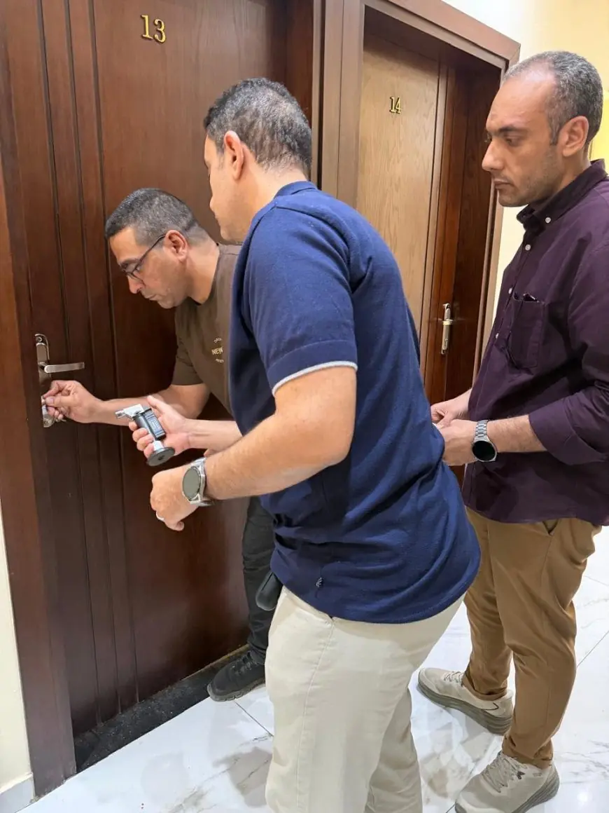 إغلاق مركز صحي بالشيخ زايد وضبط انتحال صفة طبيب بواسطة وزارة الصحة