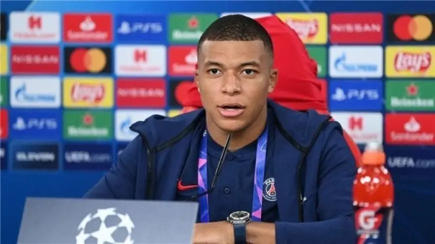أزمة جديدة تواجه منتخب فرنسا قبل كأس العالم.. مبابي ونجوم الديوك يعبرون عن اعتراضهم على إعلان دعائي