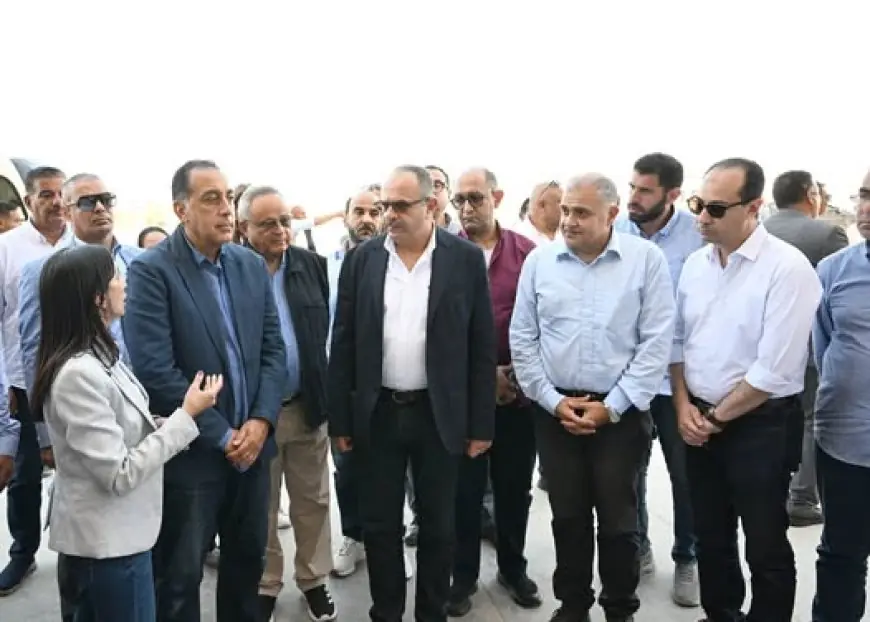 رئيس الوزراء يزور ميناء رشيد لمتابعة أعمال التطوير باستثمارات تبلغ 600 مليون جنيه