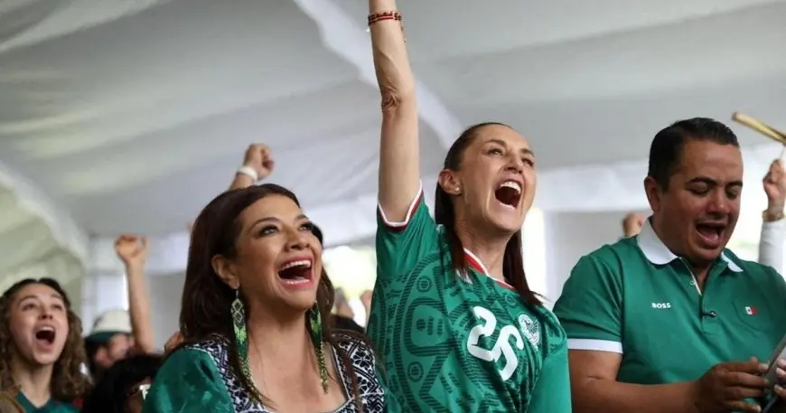 رئيسة المكسيك تمتنع عن حضور افتتاح كأس العالم بسبب أسعار التذاكر وسلمى حايك تثير الجدل
