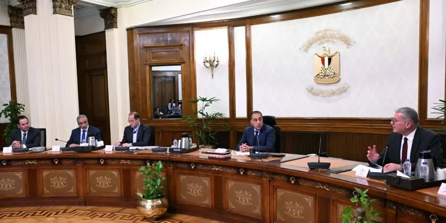 انهيار أسعار البترول إلى الصفر مدبولي يراجع تمويل احتياجات البلاد البترولية