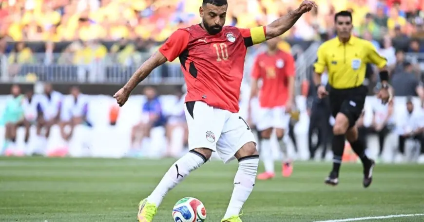 حجر رشيد ومراكب الشمس تضيء سياتل في احتفال مميز بعيد ميلاد الملك المصري