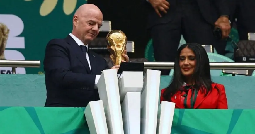 إنفانتينو يستقل طائرة خاصة لحضور مباراتين يومياً في كأس العالم