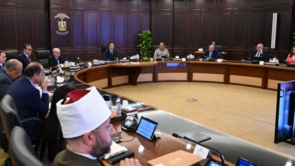 الحكومة تنفي تحديد المسئولين عن استهداف ميناء دمياط والتحقيقات مستمرة لكشف التفاصيل