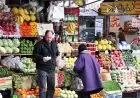 برلمانيون يطالبون بتعزيز الرقابة على الأطعمة في الأسواق الشعبية بعد حادثة التسمم الجماعي بالشوبك الشرقي