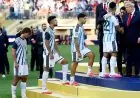 لاعب أرجنتيني يظهر روحًا رياضية مع إسبانيا ويتعهد بإعادة الكأس