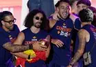كوكوريا يشعل حماس جماهير الأرجنتين في احتفالات تتويج إسبانيا