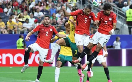 أحمد صالح يشيد بمحمد هاني لقدرته على إيقاف أكبر نجوم العالم ويدعو لعدم الهجوم عليه