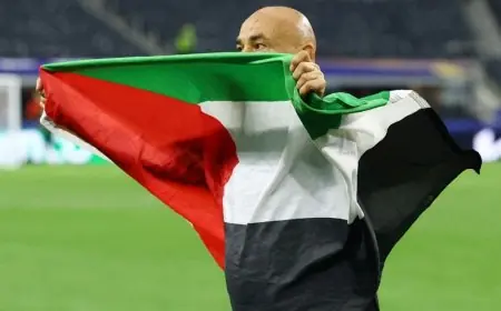 فيفا يوضح موقفه من معاقبة حسام حسن لدعمه علم فلسطين