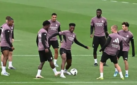 صفقة الـ100 مليون يورو تثير المفاوضات بين ريال مدريد ومانشستر يونايتد