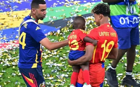 هل غياب والد لامين يامال “المريض” عن كأس العالم يؤثر على مستواه؟