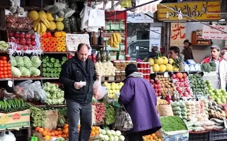 برلمانيون يطالبون بتعزيز الرقابة على الأطعمة في الأسواق الشعبية بعد حادثة التسمم الجماعي بالشوبك الشرقي