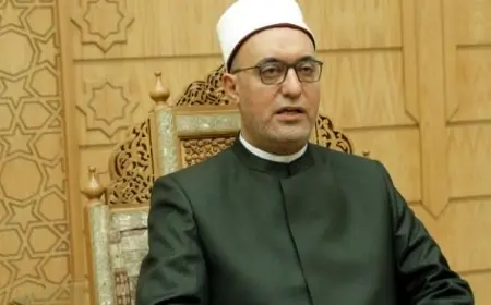 المفتي يوجه تعازيه لأمير قطر في وفاة والده الشيخ حمد بن خليفة آل ثاني