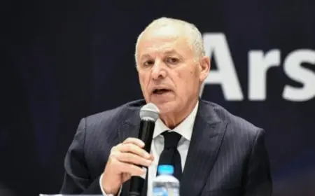 هاني أبوريدة يعبّر عن شكره لنجيب ساويرس بعد مبادرته لتكريم منتخب مصر