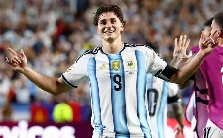 أرسنال يكثف جهوده لضم ألفاريز من أتلتيكو مدريد