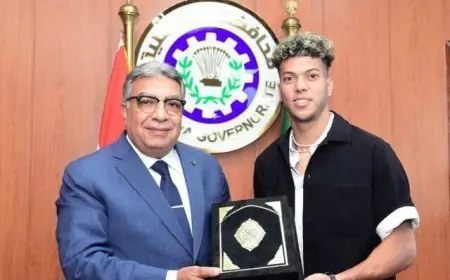 “محافظ الدقهلية يكرم إمام عاشور بعد تألقه مع منتخب مصر في كأس العالم 2026”