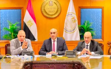 وزير التعليم يشرف على سير آخر أيام امتحانات الثانوية العامة الدور الأول لضمان الانتظام