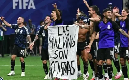 عقوبة انضباطية من «فيفا» تهدد منتخب الأرجنتين بسبب «جزر فوكلاند» عقب مواجهته مع إنجلترا في كأس العالم