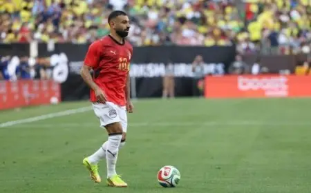 الإعلان قريبًا.. رامي عباس يوضح مستجدات مستقبل محمد صلاح بعد مغادرته ليفربول