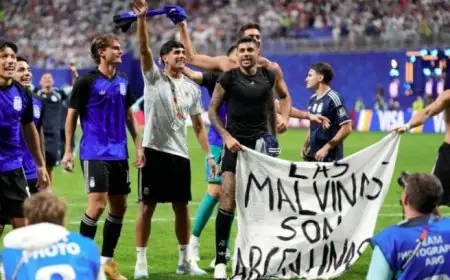 فيفا يوافق على رفع منتخب الأرجنتين لافتة “جزر المالوين” عند التتويج بلقب كأس العالم 2026