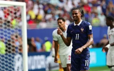 مايكل أوليس يحطم رقم بيليه الذي صمد لمدة 56 عاماً ويكتب التاريخ مع فرنسا في كأس العالم 2026