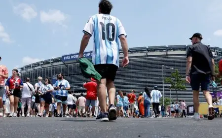 فوضى عارمة تعم مداخل ملعب نهائي كأس العالم بلا سابقة
