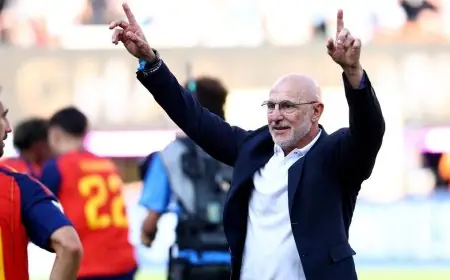 الاتحاد الإسباني يبذل جهوداً لتجديد عقد دي لا فوينتي حتى كأس العالم 2030