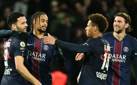 بديل محمد صلاح.. ليفربول يتفوق على أرسنال وبايرن ميونخ في صفقة نجم باريس سان جيرمان