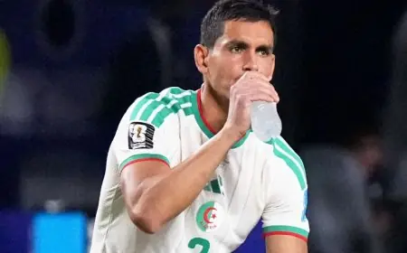 الجزائري عيسى ماندي يُعلن اعتزاله دولياً بضمير مطمئن وواجب مُنجز