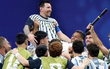 رئيس الأرجنتين ينتقد التحكيم ويصرح: العالم يغار من إنجازاتنا