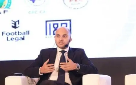نصر عزام: الزمالك أنهى موضوع الرخصة الأفريقية.. والشفافية في العقود تحمي الأندية من العقوبات