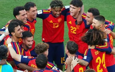 ابن دي لا فوينتي يروي تفاصيل مثيرة عن ليلة تتويج إسبانيا بكأس العالم
