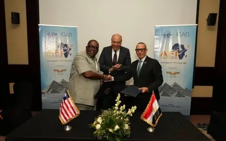 تعزيز التعاون الفني في الطيران المدني: توقيع مذكرة تفاهم بين مصر وليبيريا بحضور وزير الطيران المدني
