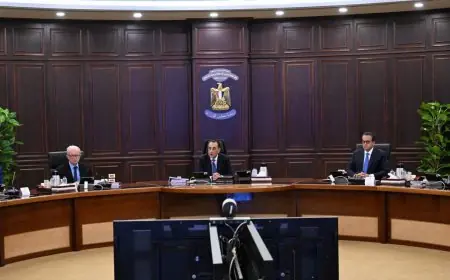 مجلس الوزراء يصادق على مشروعي قراري رئيس الوزراء لتشكيل المجلس الأعلى للتشاور الاجتماعي