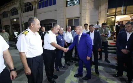 وزير النقل يشيد بشجاعة أبطال القاطرات البحرية في دمياط للتعامل البطولي مع حادث سفينتي التغويز والتخزين