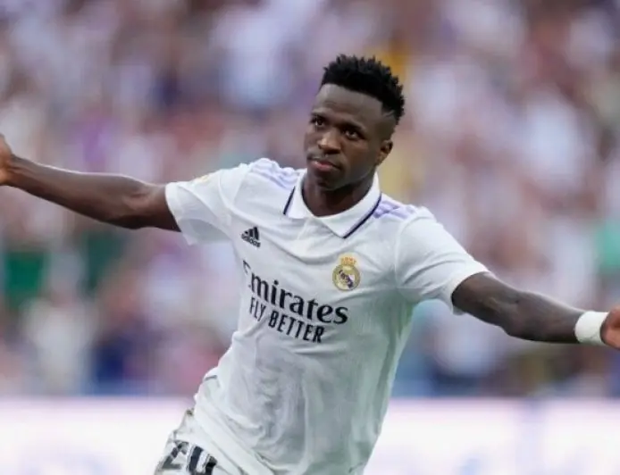 أرسنال يستعد لإبرام أكبر صفقة في تاريخه للتعاقد مع فينيسيوس جونيور من ريال مدريد