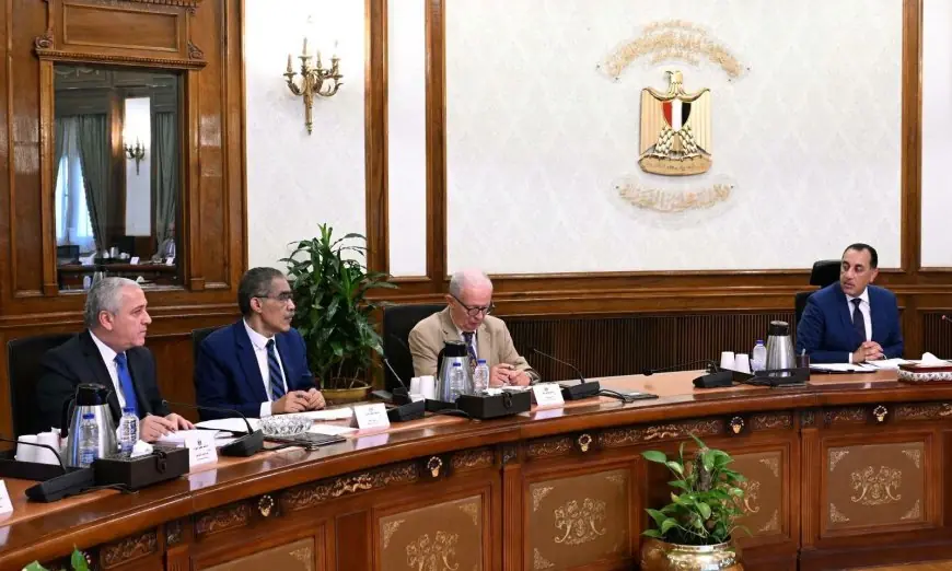 مدبولي يواصل متابعة تسوية ديون المؤسسات الصحفية القومية بنشاط